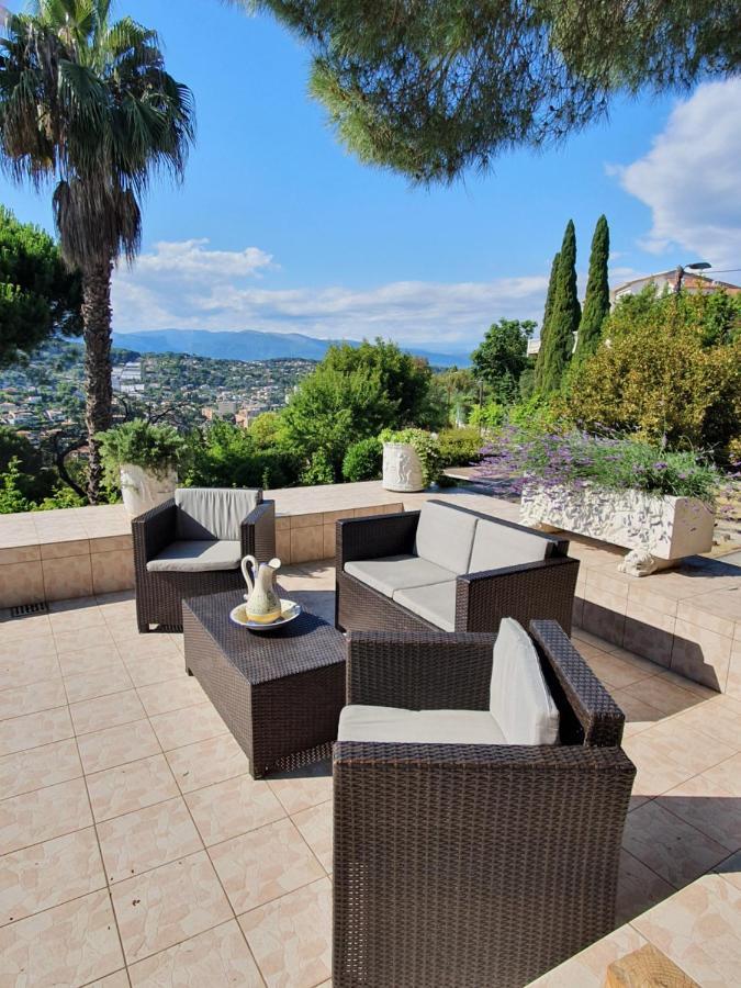 Haus mit Garten über der Bucht von Cannes Vallauris Exterior foto
