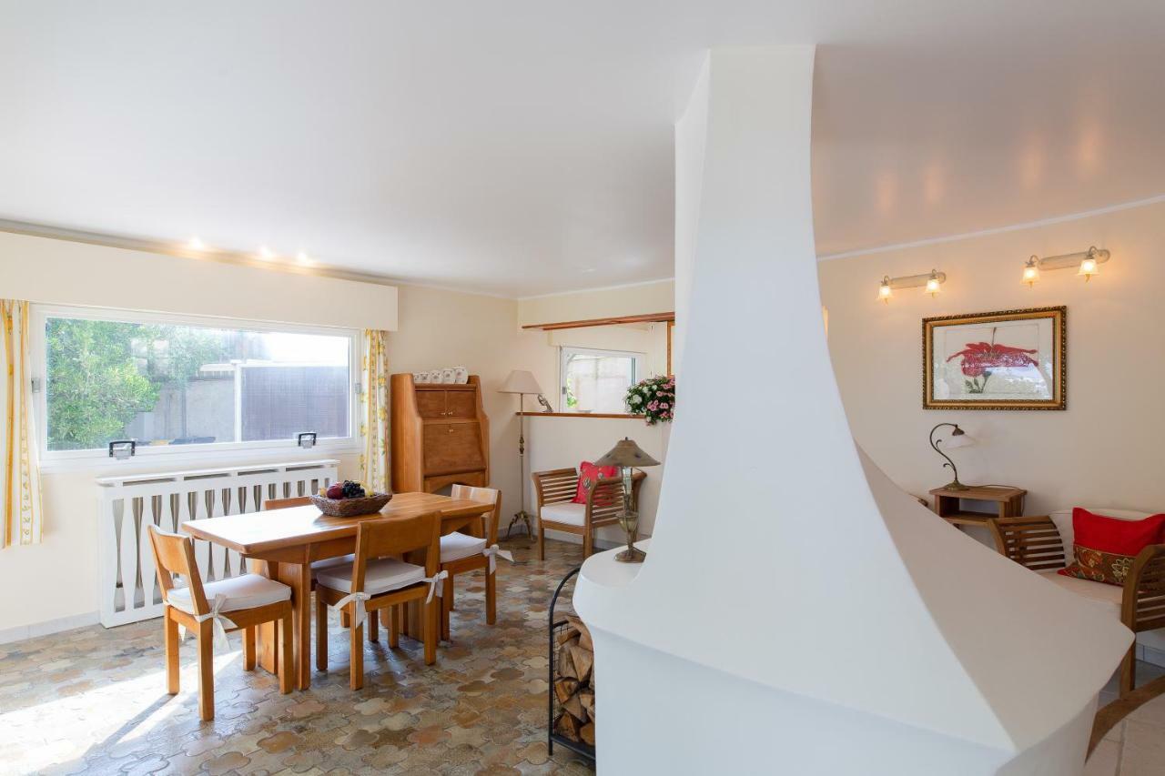 Haus mit Garten über der Bucht von Cannes Vallauris Exterior foto